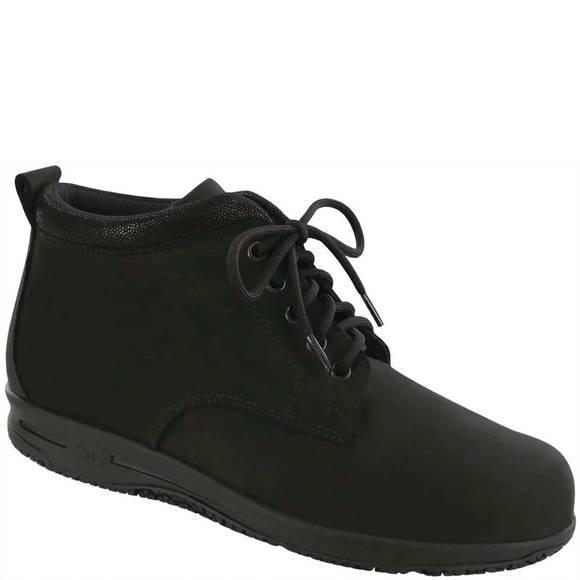 NEW SAS women's gretchen slim boot in black